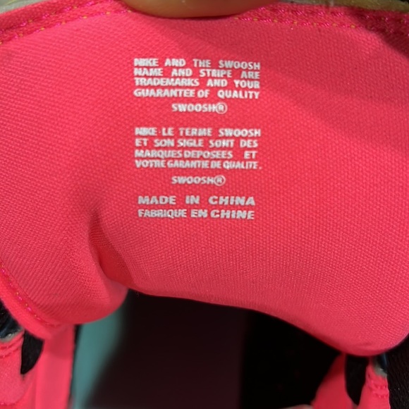 2020
Air Jordan 1 Retro High 'Tokyo Bio Hack' - Picture 9 of 10